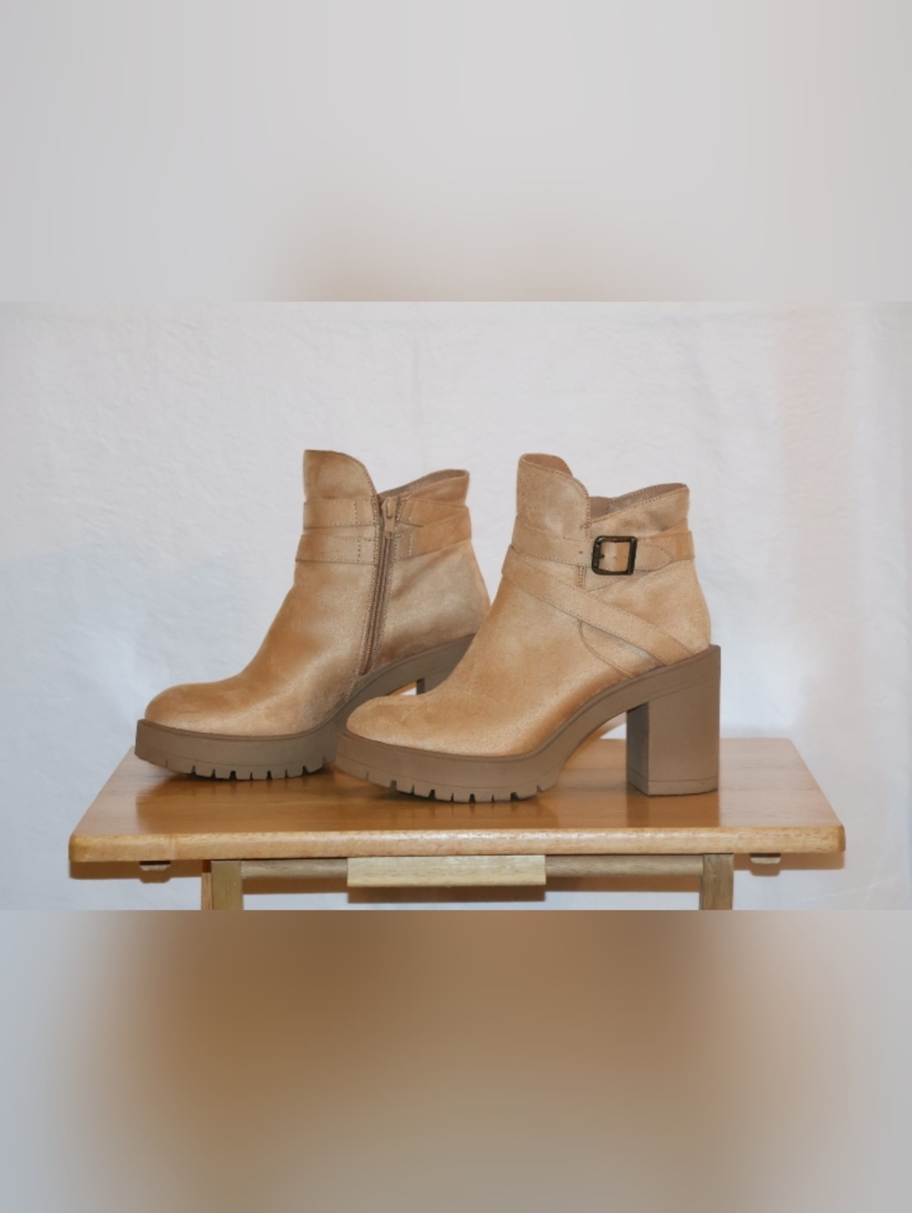 Wonderly Nessie Ankle Boots-Camel Tan. Size 8M. - Picture 6 of 15
